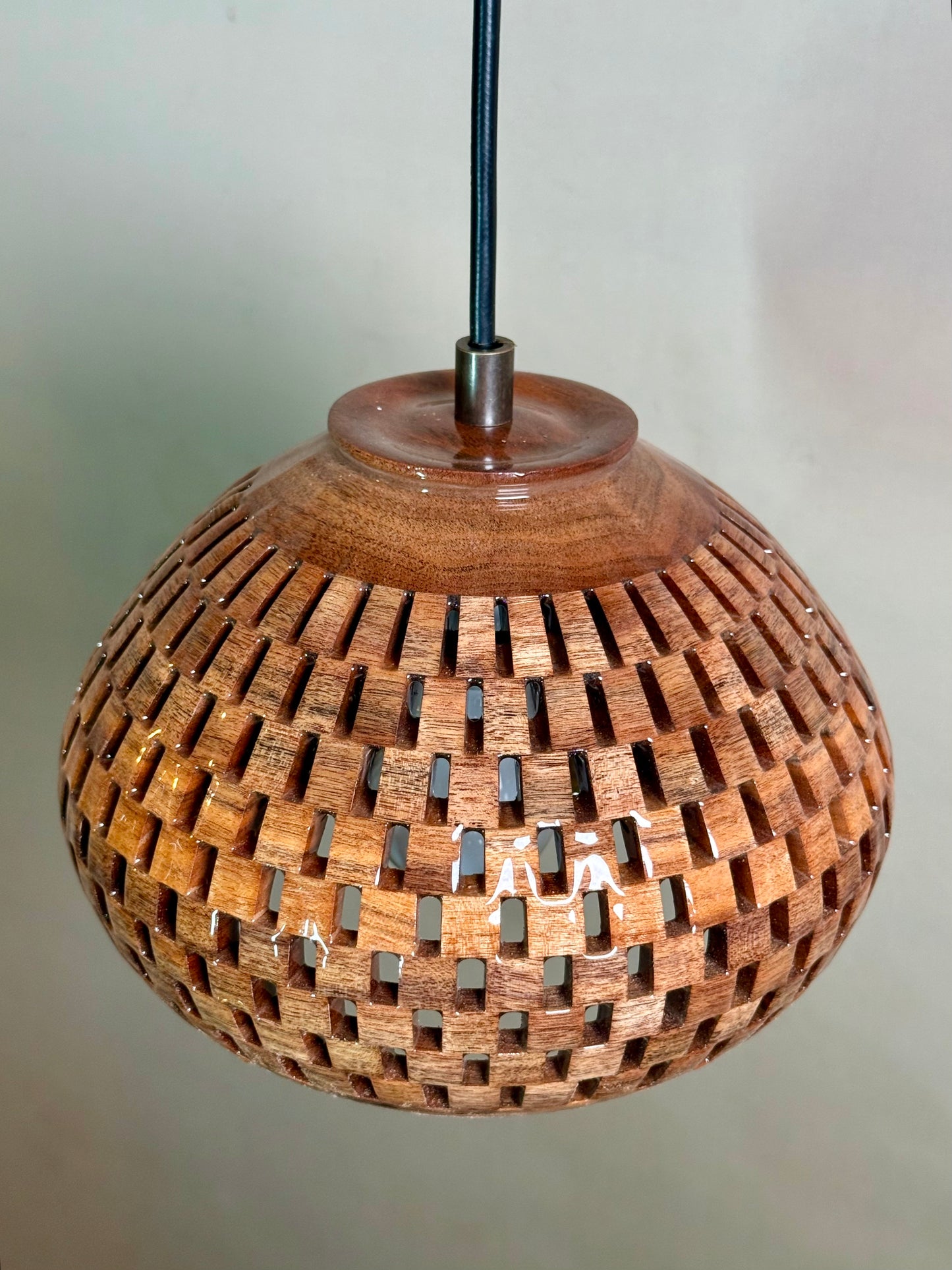 8" Globe Pendant - Patagonian Rosewood